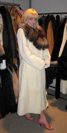 Friend wearing White Fur Coat with Fox Collar Model 6998 SOLD OUT