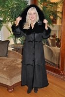 Lady Toscana In Black Hooded Spanish Merino Shearling Sheepskin Coat