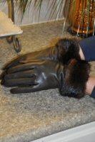 Brown Leather Gloves With Mahogany Mink Trim