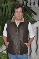 Town and Country Shearling Sheepskin Vest In Rugged Castano