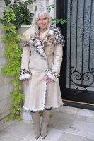 Wild and Wonderful Hooded Spanish Toscana Sheepskin In Blonde Suede - Size 8