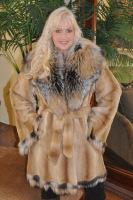 Golden Cross Fox Tops A Naturally Plucked Mink Stroller - Size 12