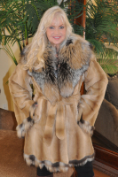 Golden Cross Fox Tops A Naturally Plucked Mink Stroller - Size 12