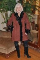 Tara Mae With Spanish Merino Sheepskin With Shearling Ribbons And Black Toscana Trim - Size 8