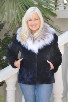 Blue Swan Sheared Beaver With Natural Canadian Lynx Collar