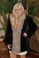 Black Sheared Beaver Coat With Crystal Fox Trim - Size 12