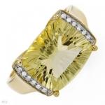 Very Nice Ring With 5.64ctw Diamonds And Quartz Set In 10K Yellow Gold