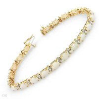 Gorgeous Opal And Diamonds Bracelet Beautifully Crafted In 10K Yellow Gold