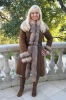 Yona Spanish Merino Shearling Sheepskin Coat With Crystal Fox Trim - Size 6